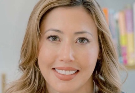 Cristina Alger - Screenwriter, Producer, Bestselling Author
